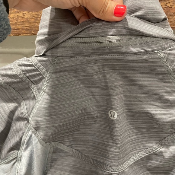 Lululemon Make a Break Jacket - Picture 12 of 16